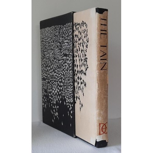 94 - The Tain – translated by Thomas Kinsella, brush drawings by Louis le Brocquy. Dolmen Press, li... 