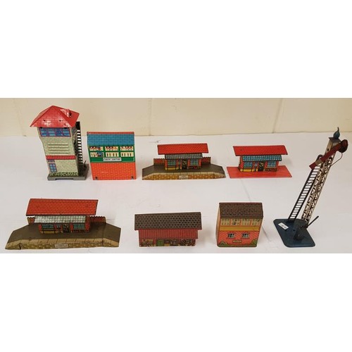 62 - Collection of 7 Hornby Railway Station Houses and Signal (8)