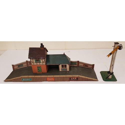 63 - Hornby Railway Station House and Signal
