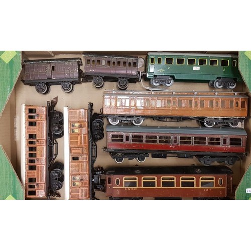 74 - Good Box of Mostly Hornby Carriages etc. SNCF Paris-Marseille; LMS 3490; LNER 137; LNER 264; LNER 26... 