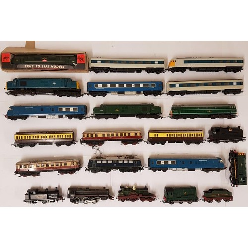 75 - Collection of Hornby Locomotives (9), Coaches (10) and 3 Carriages