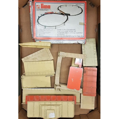 90 - Collection of LIMA Railway Models (22) - 2 boxes together