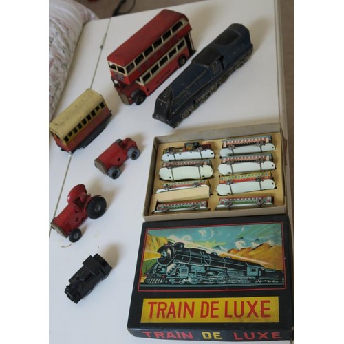 121 - Dinky Toys; Tinplate models and Tin soldiers, early plastics models