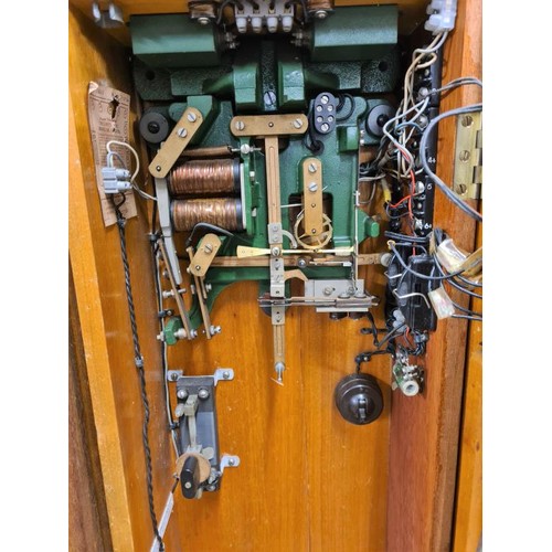 421 - Gents Master Clock