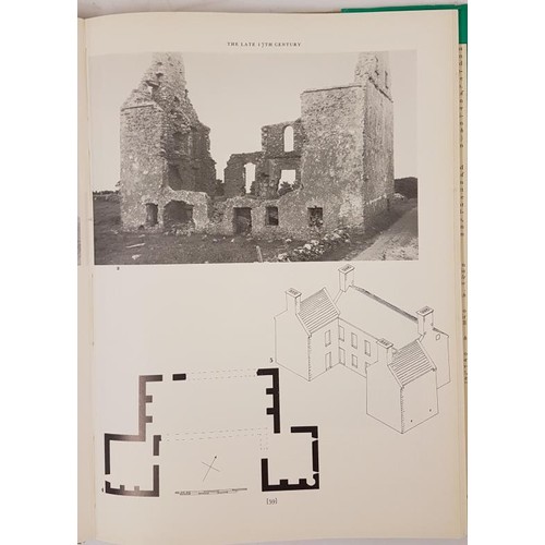 77 - Classic Irish Houses of the Middle Size by Maurice Craig. London. 1977 in dj.