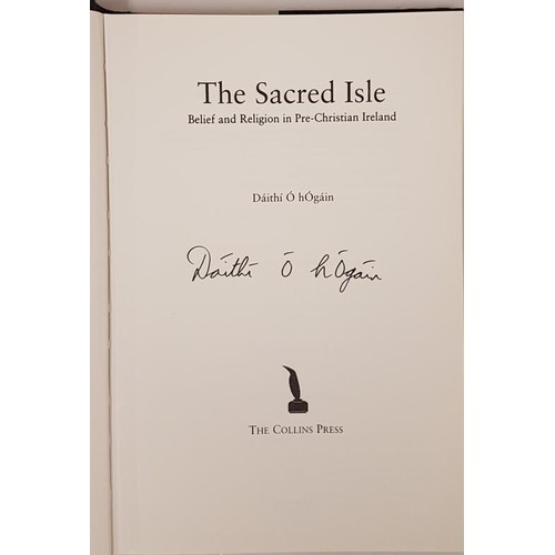 66 - The Sacred Isle by Dáithí Ó hÓgáin; Clár Amhrán Bha... 