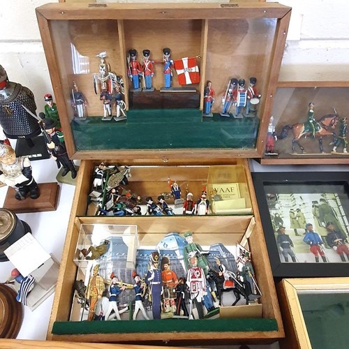 348 - Super Large Collection of Lead and Toy Soldiers, some cased etc.