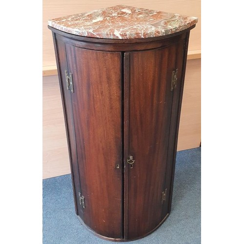453 - Georgian Mahogany Corner Cupboard with red marble top shelf, c.51.5cm at the widest point at the top... 