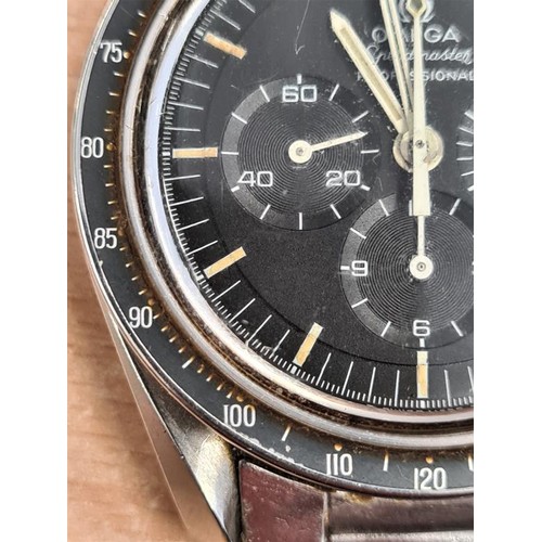 237 - Vintage 1971 Omega Speedmaster Professional, chronograph steel cased 17 Jewel gentleman's bracelet w... 
