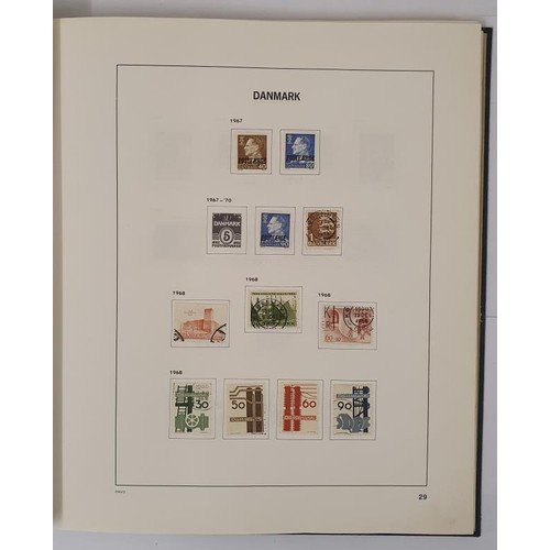 426 - Postal. Denmark 1938-1993. Virtually complete collection of stamps, all in a special printed album. ... 