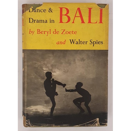 197 - BALI] D. Zoete, B. & Spies, W. Dance & Drama in Bali, 1948, definitive work with fine photo ... 