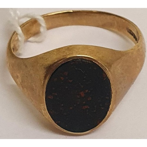 163 - Art Deco 9ct Yellow Gold Oval Bloodstones Signet Ring c.5grams. Ring size - S1/2 to T