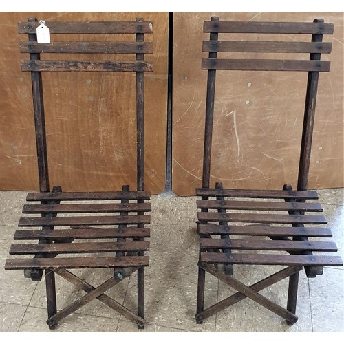 272 - Nice Original Pair of Vintage Folding Pine Garden Chairs of neat proportions, c.13.5in wide and 32.5... 