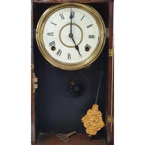 337 - American Gingerbread Mantle Clock, working with key.