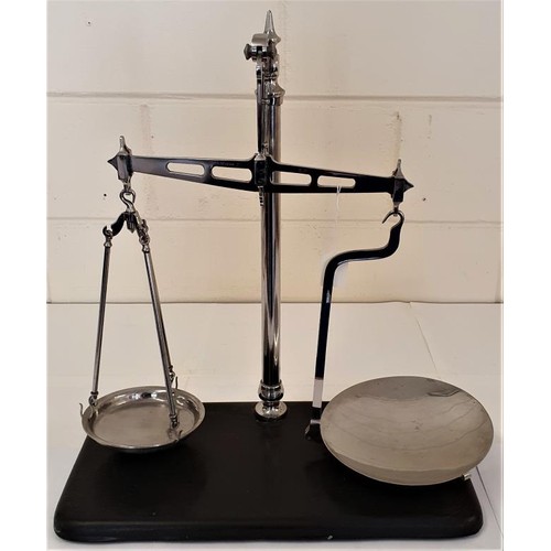 453 - Fine Quality Vintage Chrome Plated Balance Scales to Weigh 2Lbs, by The Cooperative Wholesale Societ... 