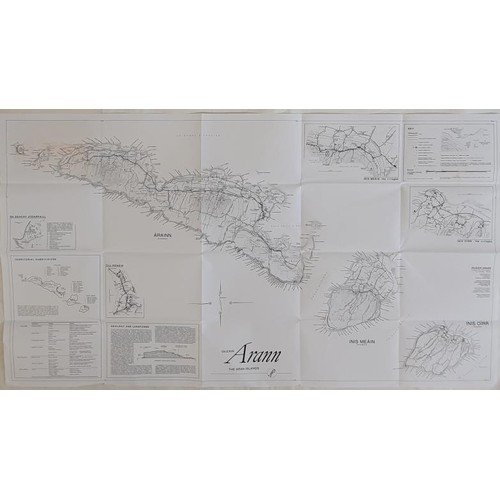 32 - Oiléain Árann : A Map of the Aran Islands, Co. Galway. Tim Robinson, Published by Folding Landscapes... 