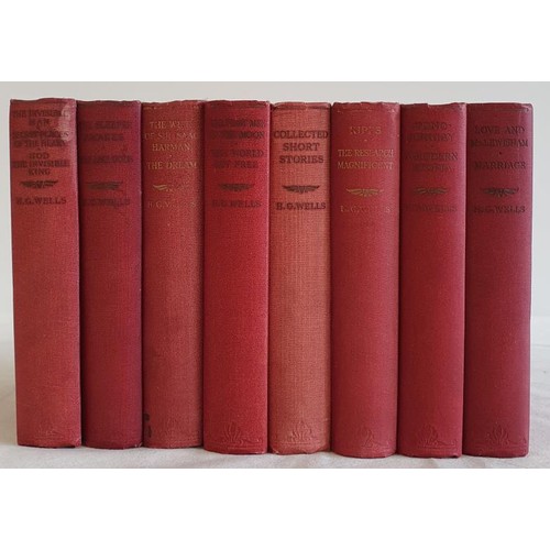 196 - H G Wells: Collection of 8 novels such as Kipps and the Research Magnificent; Love and Mr Lewisham a... 