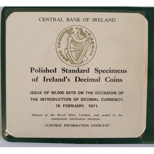 117 - Ireland's Decimal Coins. Polished Standard Specimens, Central Bank of Ireland 1971