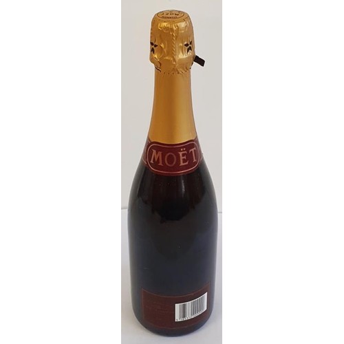 111 - Moët & Chandon, Brut Impérial 1990, 75cl, in original box