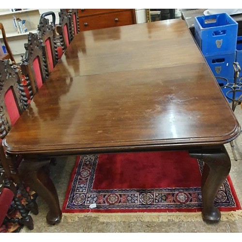 467 - Late Victorian Mahogany Extending Dining Table with one spare leaf, the rectangular top with rounded... 