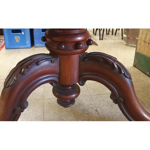 468 - Good Quality Victorian Mahogany Shaped and Tilt Top Centre Table with pierced apron, raised on a car... 