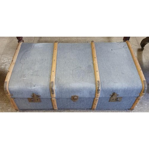 475 - Vintage Bentwood and Canvas Cabin Trunk with lift-out tray, c.36in wide, 22in deep and 12.5in tall