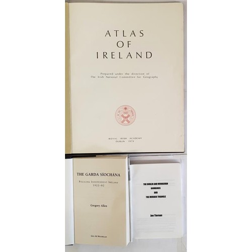 178 - Atlas of Ireland. Prepared by Irish National Committee for Geography. Dublin, Royal Irish Academy, 1... 