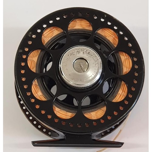 118 - Sonik 78in Trout Fly Fishing Reel with three spare spools