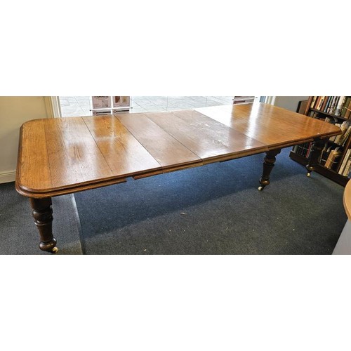 433 - Incredible Victorian Pitch Pine Extending Dining/Boardroom Table. The top with moulded edge above si... 