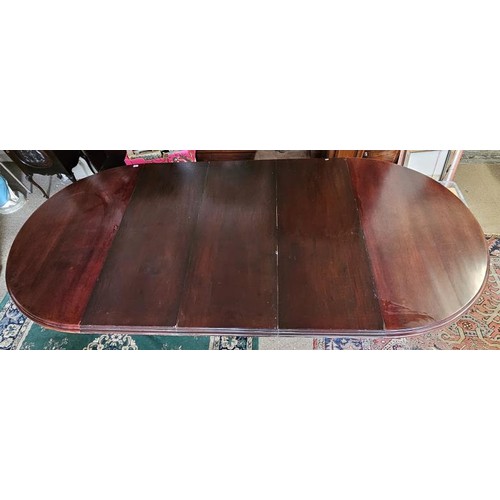 434 - Very Fine Quality Victorian Mahogany Extending D-End Dining Table with / spare leaves. The top with ... 