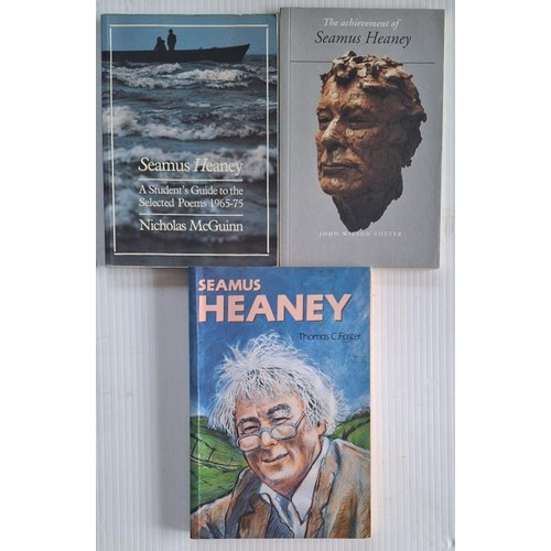 524 - Thirty works by or about Seamus Heaney. Some duplicates, but different editions. The following four ... 