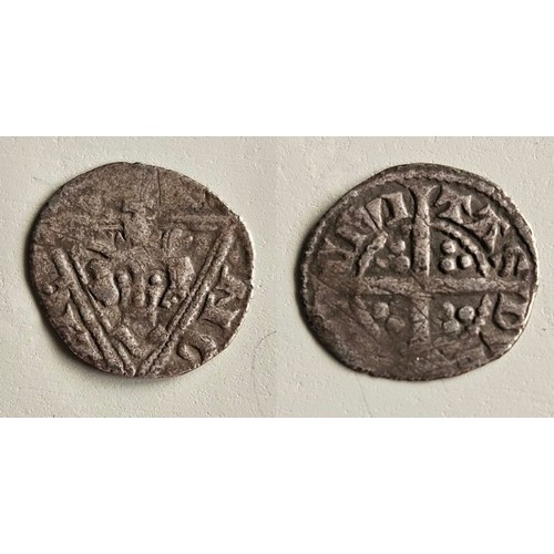 31 - Ireland. Edward 1 1272-1307. Silver farthing second coinage Dublin Mint. Obv crowned bust within tri... 