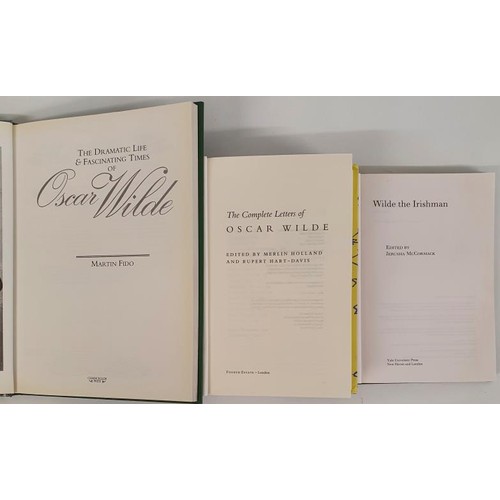 111 - Oscar Wilde: The Complete Letters of Oscar Wilde Holland, Merlin Published by Harpercollins, 2000; W... 