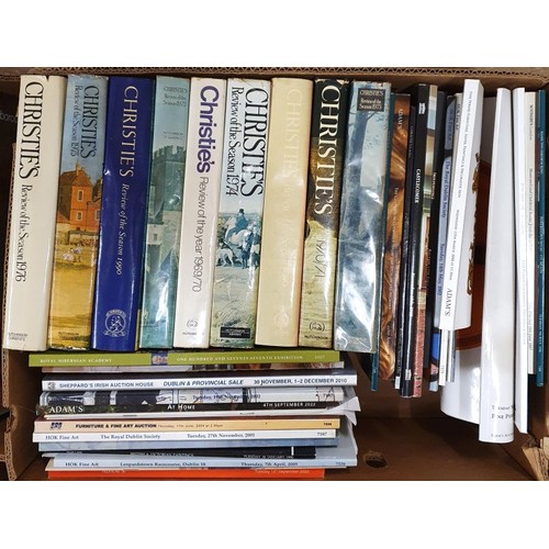 595 - Auction Catalogues and Art: An extensive collection of catalogues and Art related titles- c 60 (4 bo... 