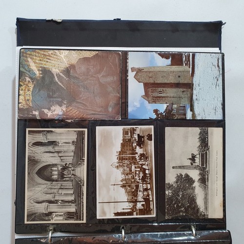 25 - Postcards Dublin: Collection of Postcards from the early-mid 1900's onwards depicting scenes such as... 