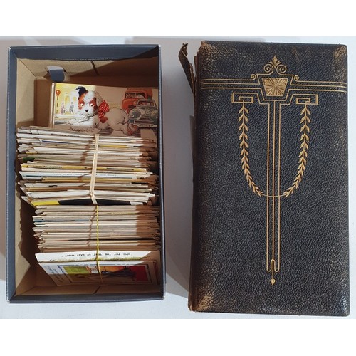 35 - Postcards: A collection of mainly vintage 