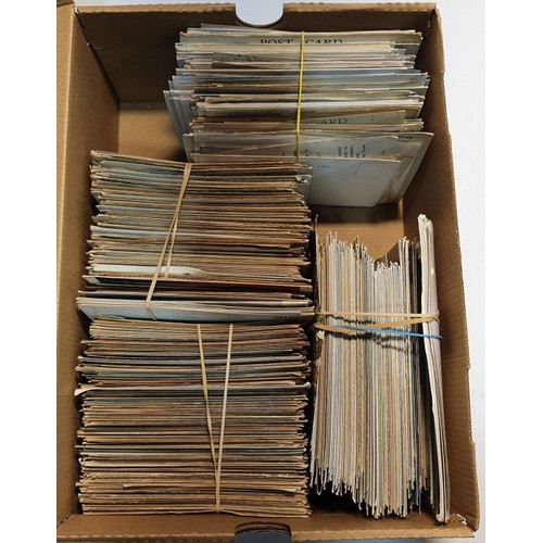 40 - Postcards: An extensive collection of World interest Postcards (c950) Possible some duplicates