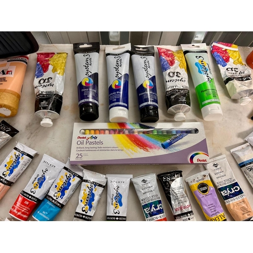 9 - Selection of acrylic paint and brushes by Jakar and Shiro also included pastel oils