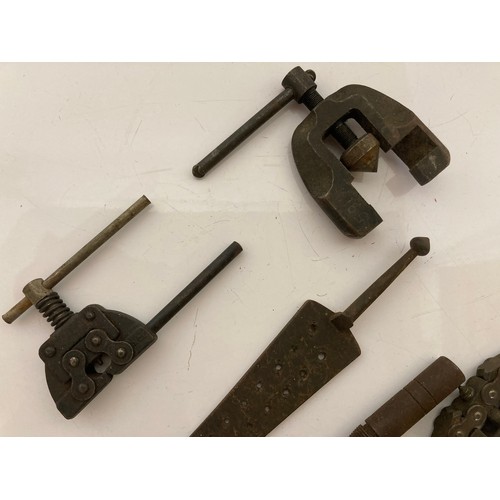 47 - Tools, old mechanical engineering tools, splitters etc

This lot is available for in house shipping