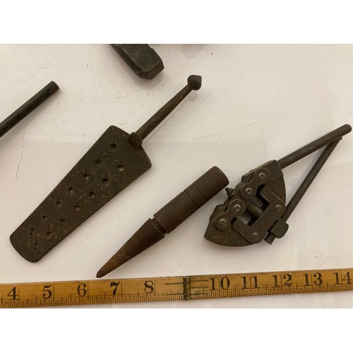 47 - Tools, old mechanical engineering tools, splitters etc

This lot is available for in house shipping