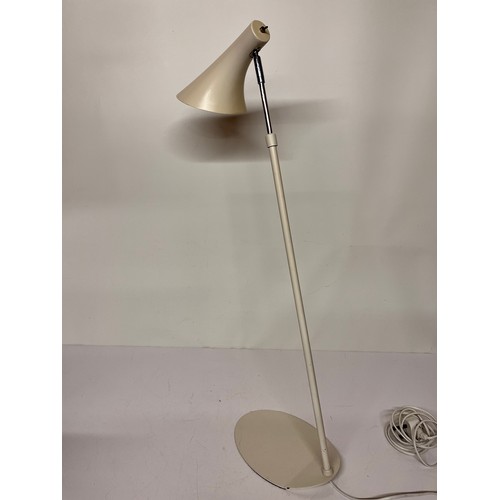 21 - Mid century designer table / floor lamp, extends and reduces to add versatility to this designer lam... 