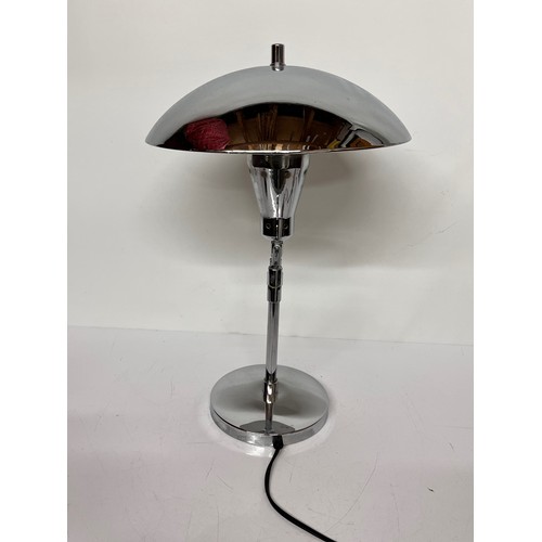 23 - Mid century design lighting, metamorphic chrome plated table lamp 46 cm high

This lot is available ... 