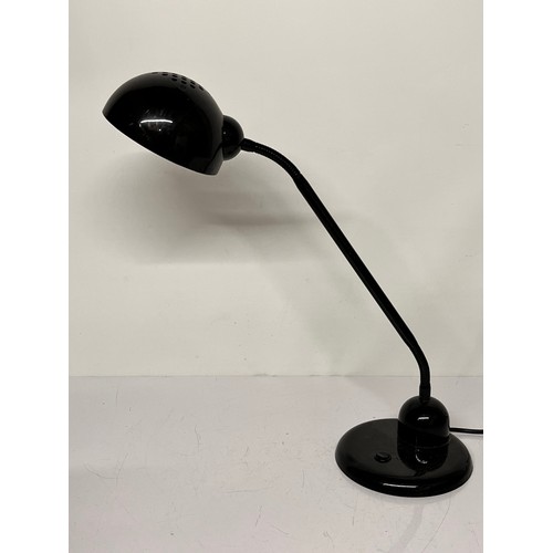 26 - Mid century design adjustable desk light with black enamelled finish 46 cm high

This lot is availab... 