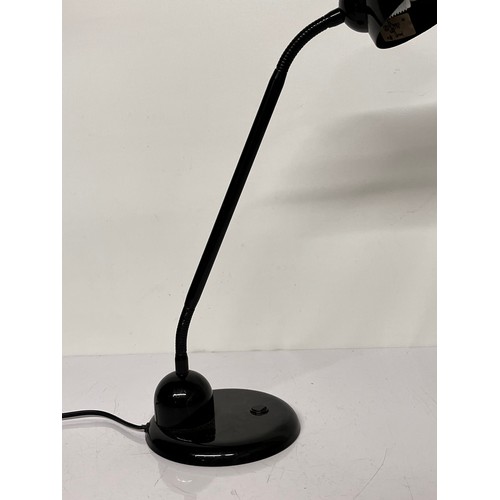 26 - Mid century design adjustable desk light with black enamelled finish 46 cm high

This lot is availab... 