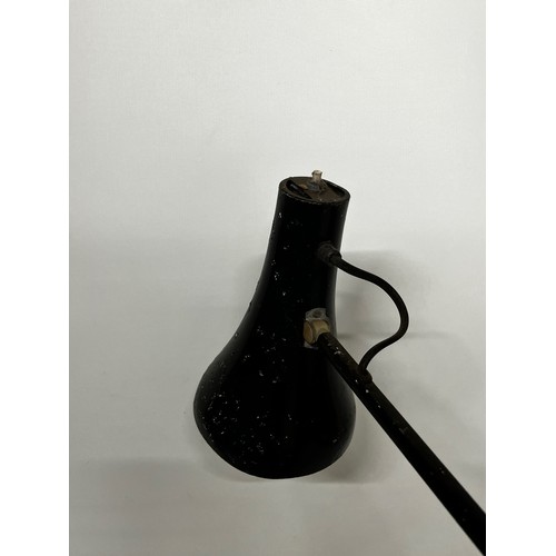 39 - Angle poise lamp with a black enamelled finish.

This lot is available for in-house shipping