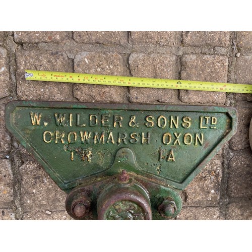 75 - Railwayana, cast iron name plate believed from a rail wagon

17 inches x 8 inches x 3.75 inches

Thi... 