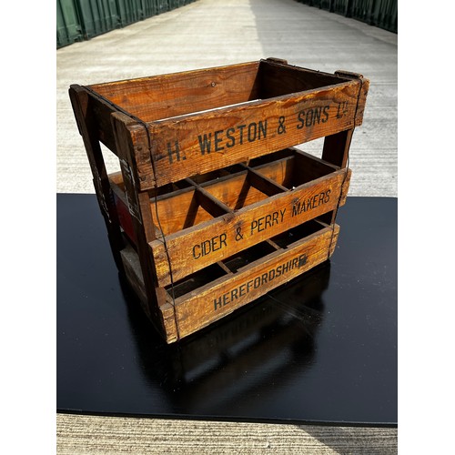 206 - Breweryania, Advertising, a wooden crate for Weston and Sons Cider and Perry makers.

This lot is av... 