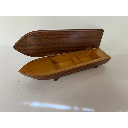 226 - Wooden speed boat, sectioned desk piece, mahogany and rosewood sections make this stunning gentleman... 