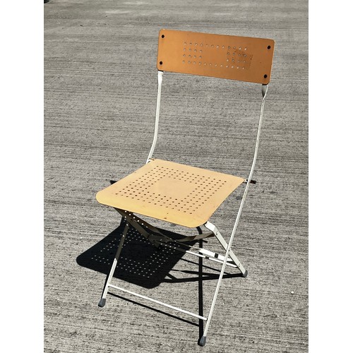 43 - Vintage folding garden chair with a white frame and a complimentary salmon pink enamelled finish to ... 