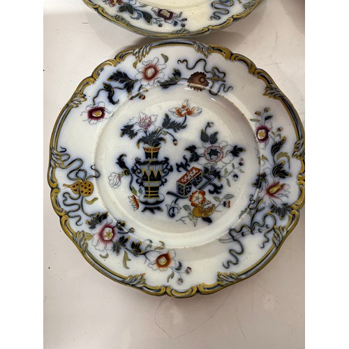 285 - Six William Ridgeway stoneware dinner plates marked for 2731 pattern

This lot is available for in-h... 